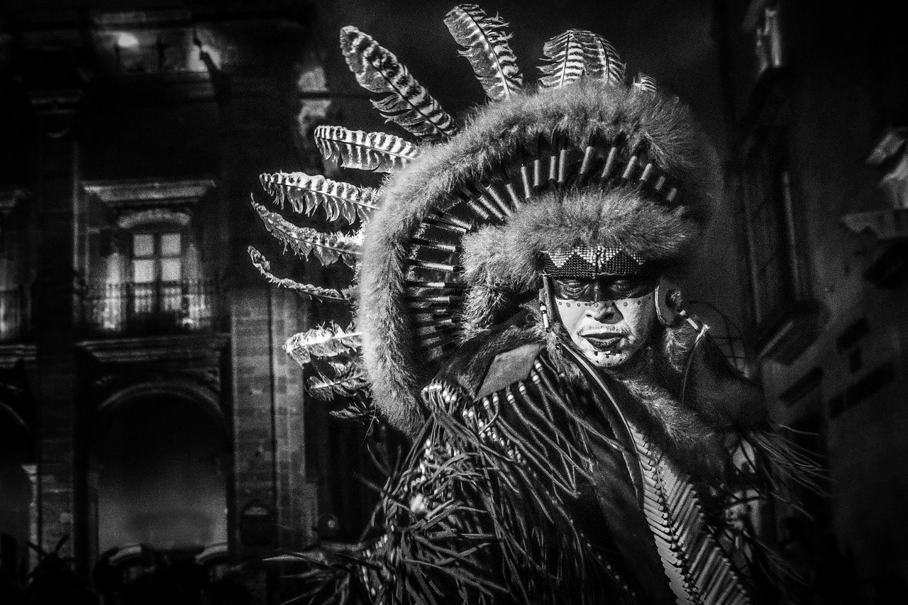 Parade Photography Tips | San Miguel De Allende, Mexico (Photo by Scott Umstattd)